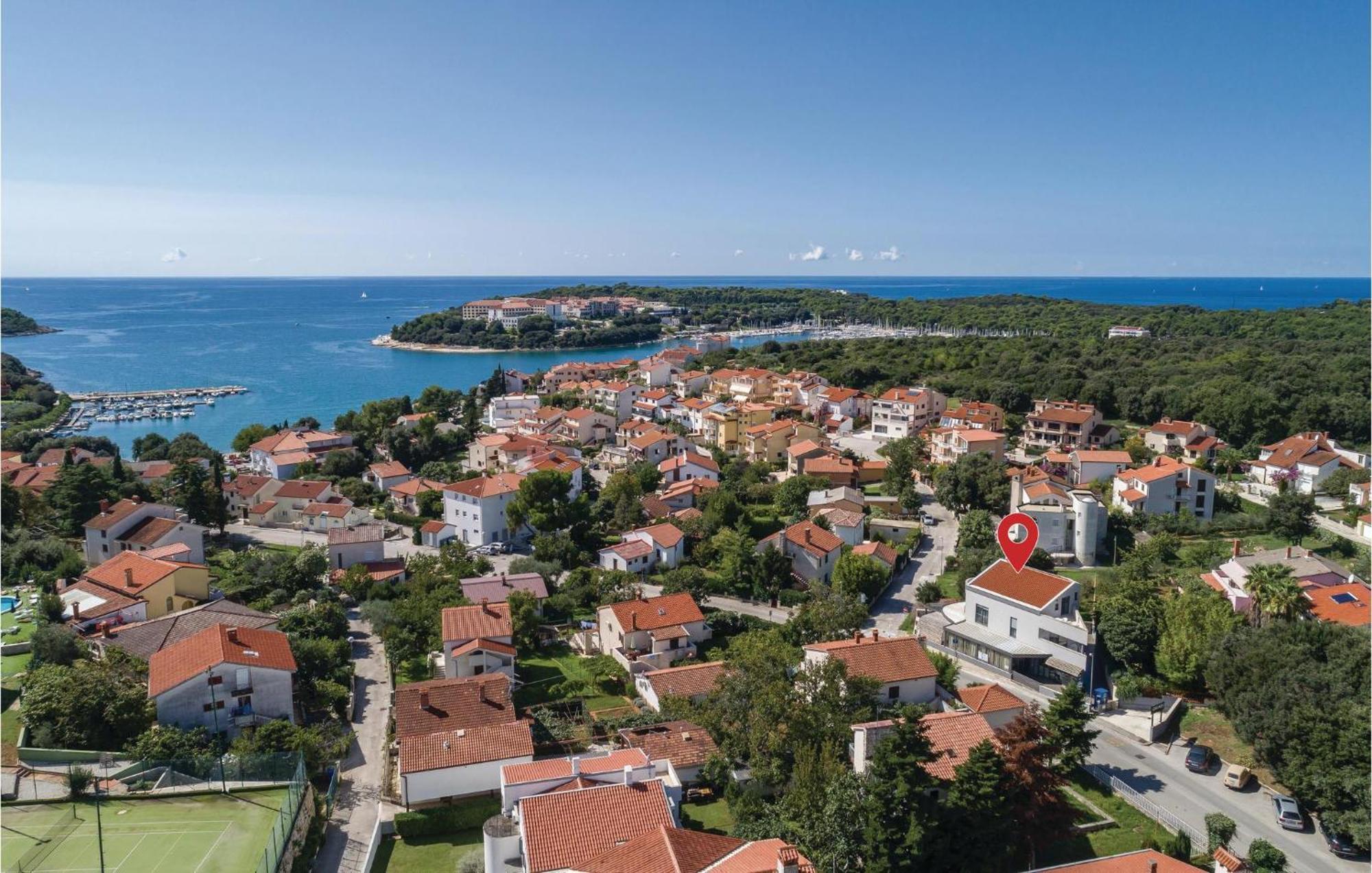 Stunning Apartment In Pjescana Uvala With Wifi Exterior foto